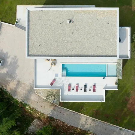 Luxury She For 6 People With 61 M2 Private Pool, Playground & Activities On-side For Adults And Kids Villa *