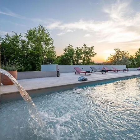 Luxury She For 6 People With 61 M2 Private Pool, Playground & Activities On-side For Adults And Kids * Sterna