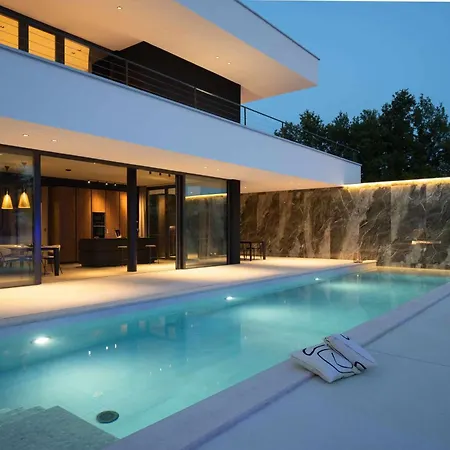 Villa Luxury She For 6 People With 61 M2 Private Pool, Playground & Activities On-side For Adults And Kids Sterna
