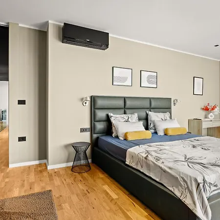 Luxury She For 6 People With 61 M2 Private Pool, Playground & Activities On-side For Adults And Kids *