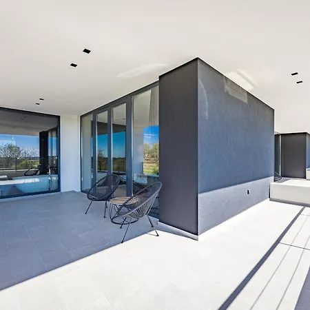 Luxury She For 6 People With 61 M2 Private Pool, Playground & Activities On-side For Adults And Kids Villa