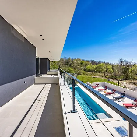 Luxury She For 6 People With 61 M2 Private Pool, Playground & Activities On-side For Adults And Kids Villa *