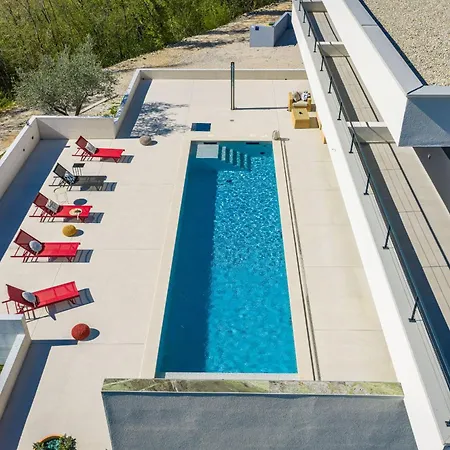 Villa Luxury She For 6 People With 61 M2 Private Pool, Playground & Activities On-side For Adults And Kids Sterna